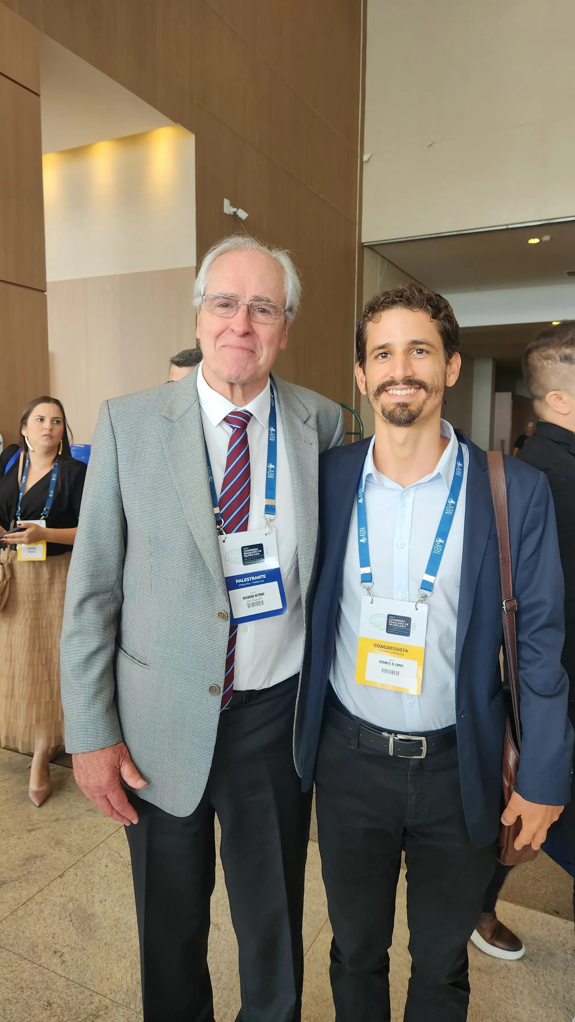 Capítulo do livro Neurologia que Todo Médico Deve Saber